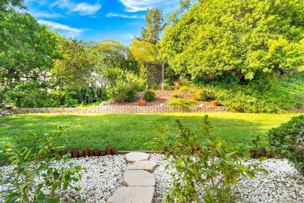 , San Diego, California 92128 home-pic-22